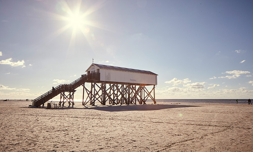 Pfahlbau am Strand von St. Peter Ording